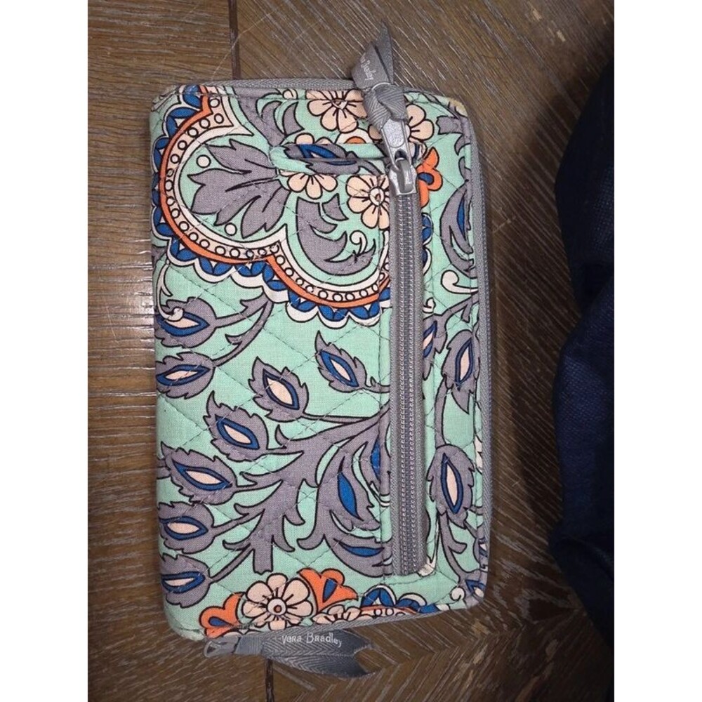 Vera Bradley Wallet - Picture 3 of 4